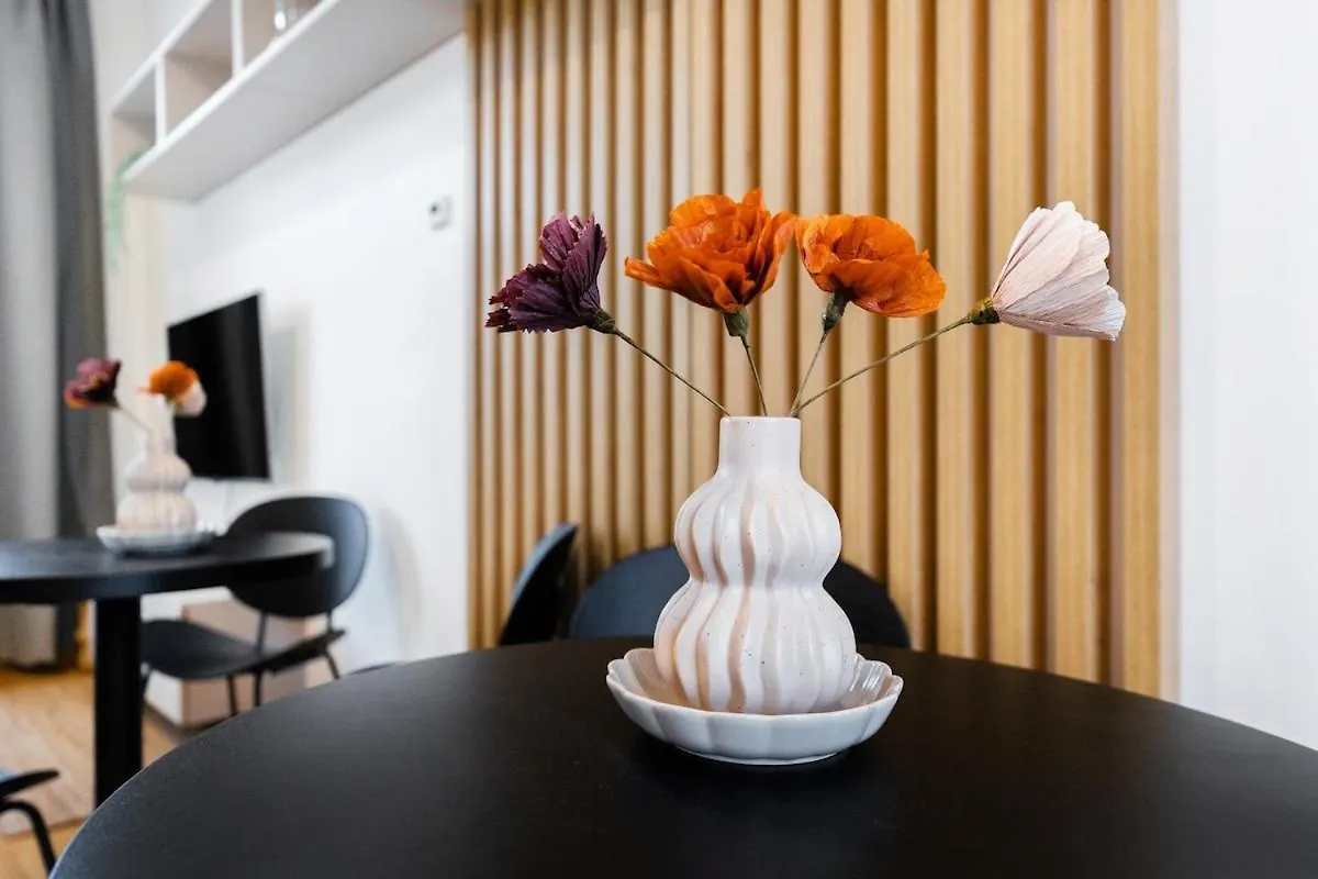 Charles Square Studio Apartment Parking Praga 0*,