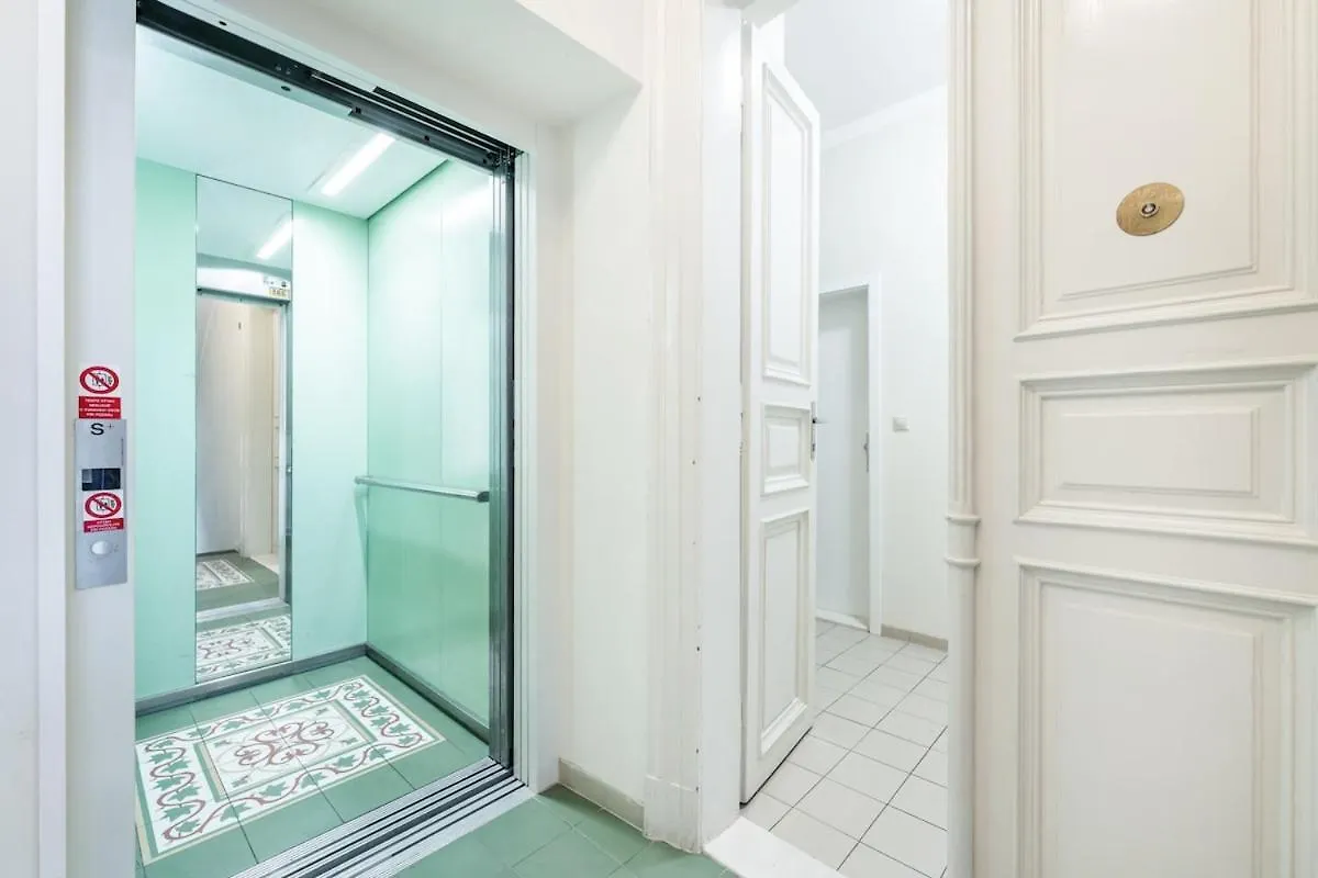 Charles Square Studio Apartment Parking Prague